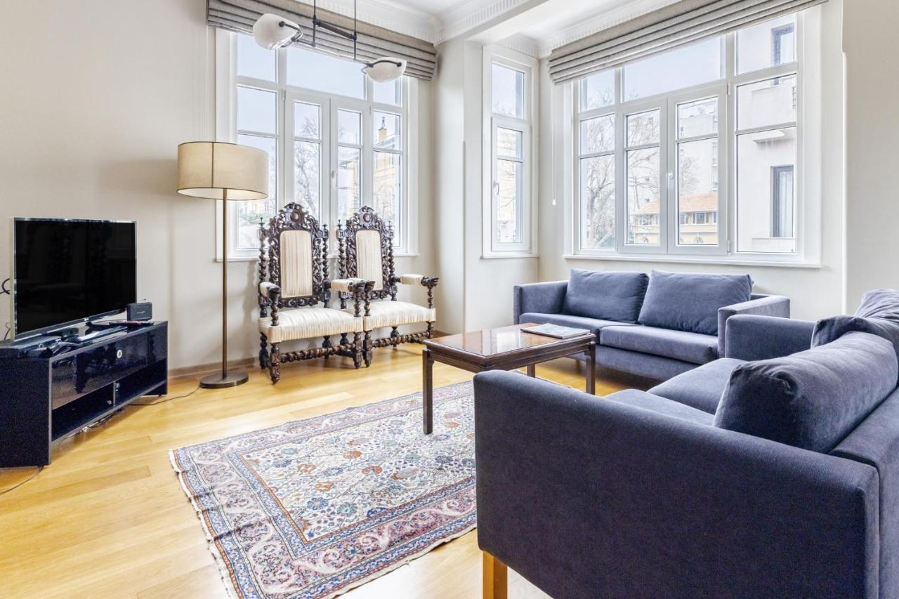 شقة Flat With Balcony And Bosphorus View In Beyoglu اسطنبول المظهر الخارجي الصورة