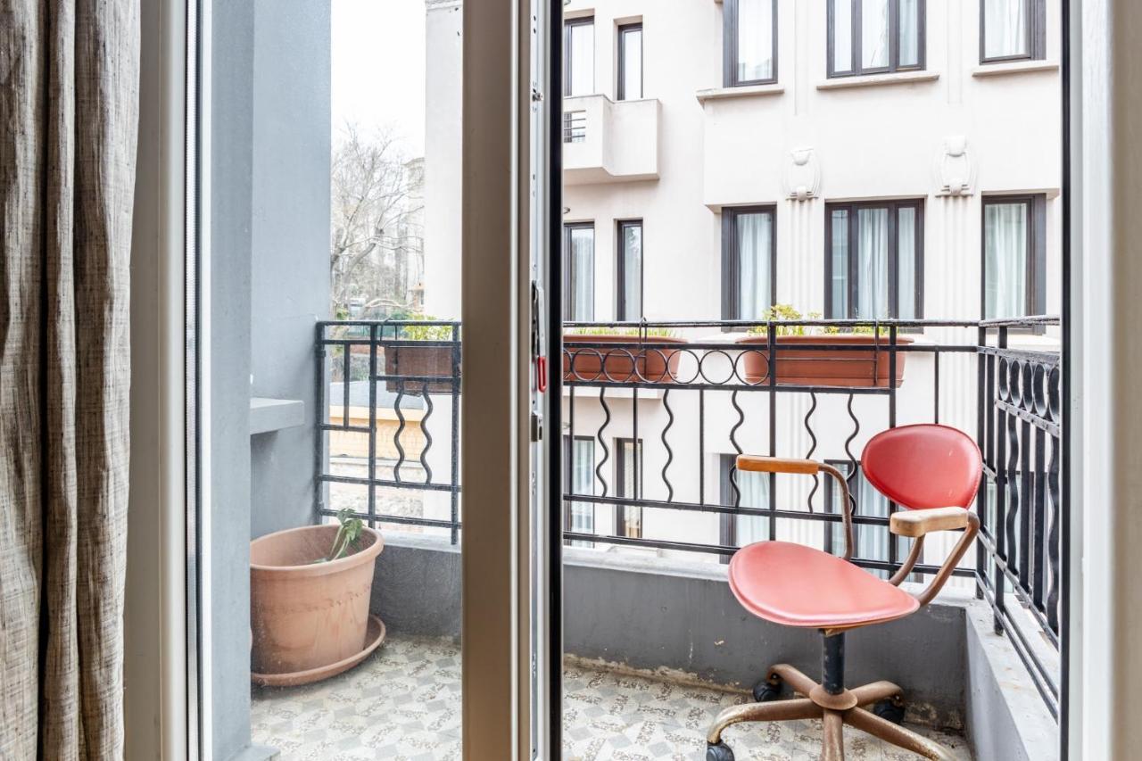 شقة Flat With Balcony And Bosphorus View In Beyoglu اسطنبول المظهر الخارجي الصورة