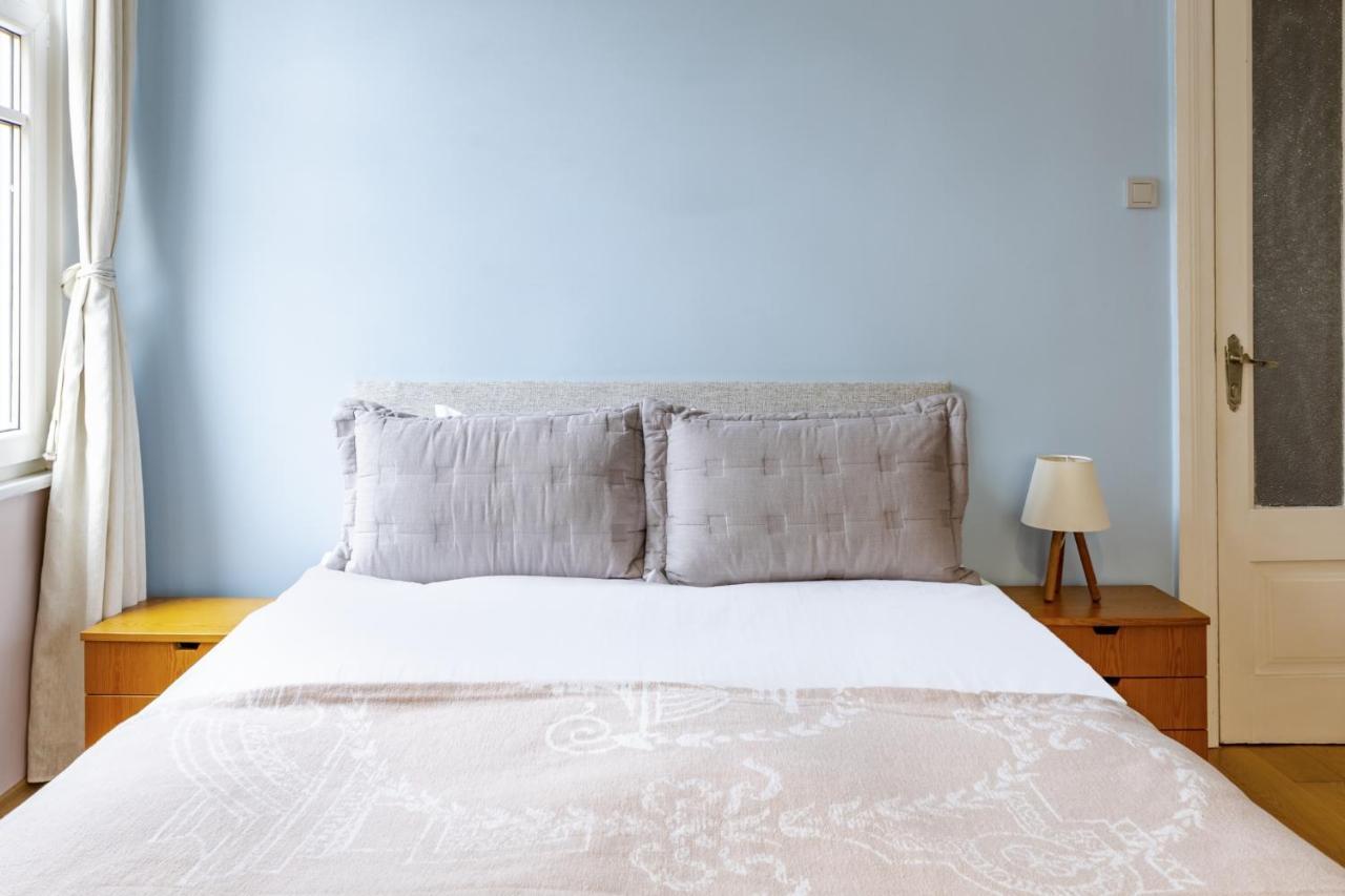 شقة Flat With Balcony And Bosphorus View In Beyoglu اسطنبول المظهر الخارجي الصورة