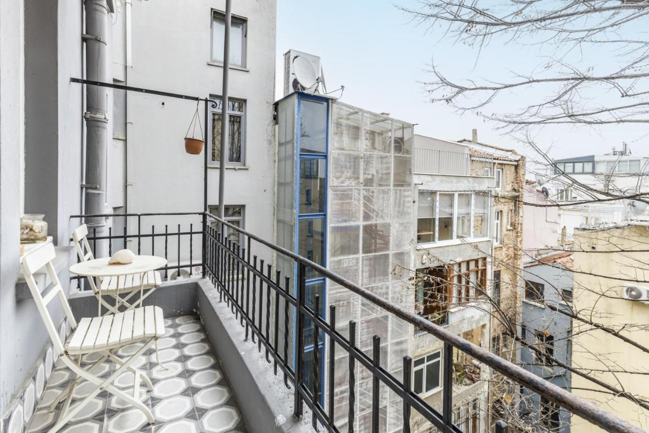 شقة Flat With Balcony And Bosphorus View In Beyoglu اسطنبول المظهر الخارجي الصورة
